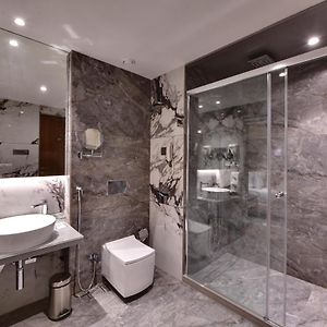 Hazel Honeymoon Suite